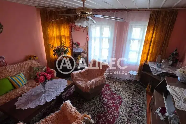 House in Oblast Veliko Tyrnovo, Dobri Dyal