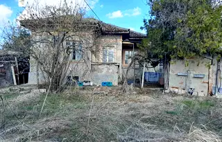Къща в Добрич, с. Добрин