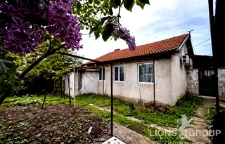 Къща във Варна, с. Добрина