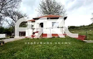 Къща в Перник, с. Долна Диканя