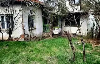 Къща в София, с. Долни Окол