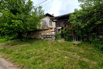 Къща в София, с. Долно Камарци