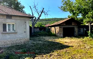 Къща във Велико Търново, с. Драганово