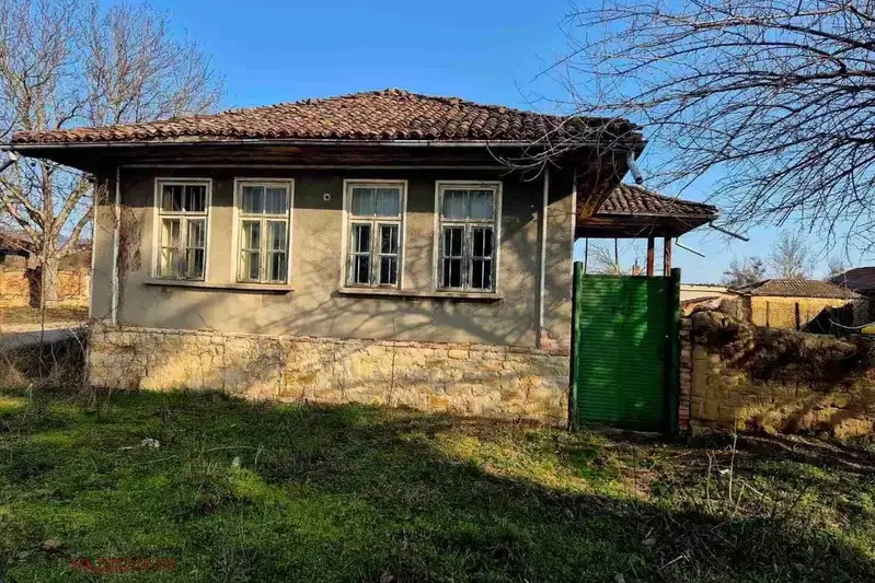 Къща във Велико Търново, с. Драганово