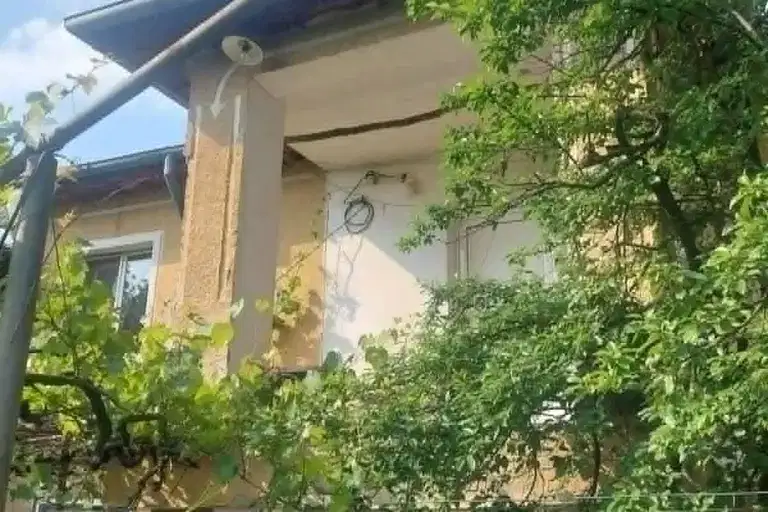 House in Oblast Pernik, Dren