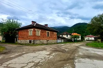 Къща в Монтана, с. Дълги дел
