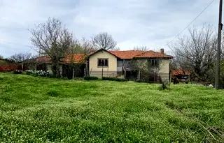 Къща в Хасково, с. Елена