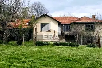 Къща в Хасково, с. Елена