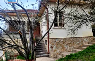 Къща в Перник, с. Филиповци