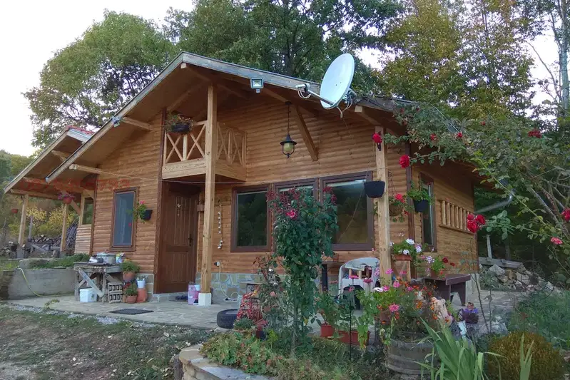 Къща в Габрово, с. Генчовци (Трявна)