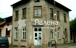 Къща в Ловеч, с. Гложене