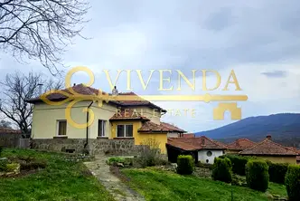 Къща в Ловеч, с. Голец