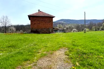 Къща в Ловеч, с. Голяма Желязна