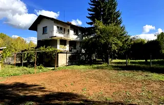 Къща в Перник, с. Горна Диканя
