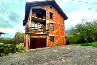 Къща в Кюстендил, с. Горна Гращица