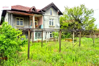 Къща във Велико Търново, с. Горна Липница
