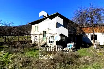 Къща в София, с. Горно Камарци