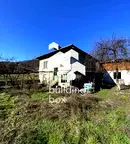 Къща в София, с. Горно Камарци