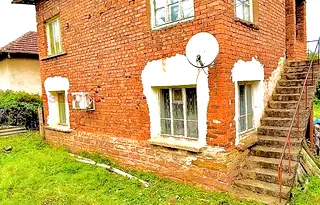 Къща в Монтана, с. Горно Озирово