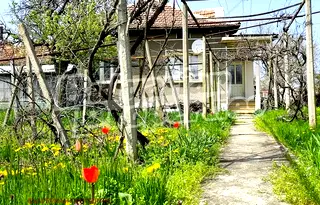 Къща в Ловеч, с. Горско Сливово