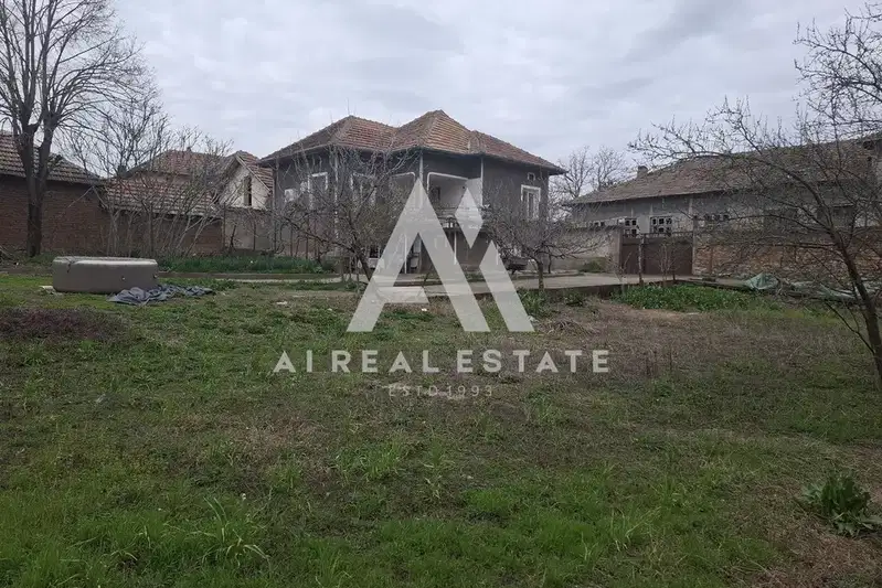 Къща в Плевен, с. Градина