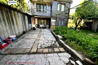 Къща в Плевен, с. Гривица