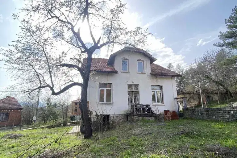 House in Oblast Lovech, Gumoshtnik