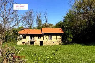 Къща в Габрово, с. Гъбене