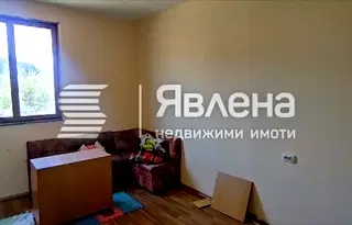 Къща в Перник, с. Гълъбник