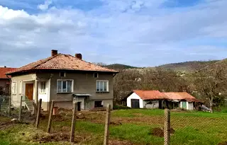 Къща в Перник, с. Гърло