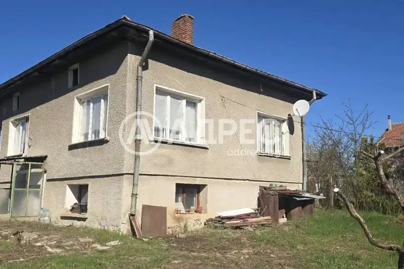 House in Oblast Pernik, Gyrlo