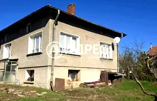 Къща в Перник, с. Гърло