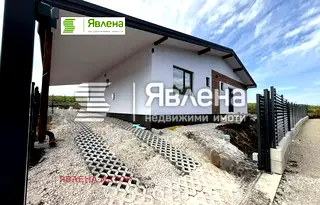 Къща в София, с. Хераково