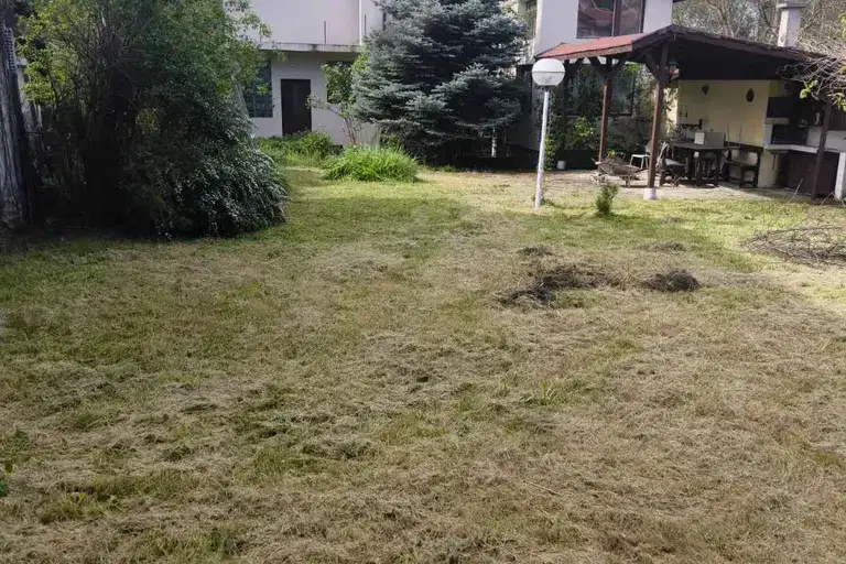 Къща в София, с. Хераково