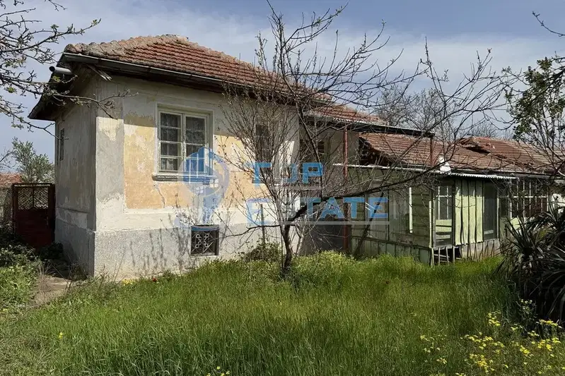House in Oblast Veliko Tyrnovo, Hotnica