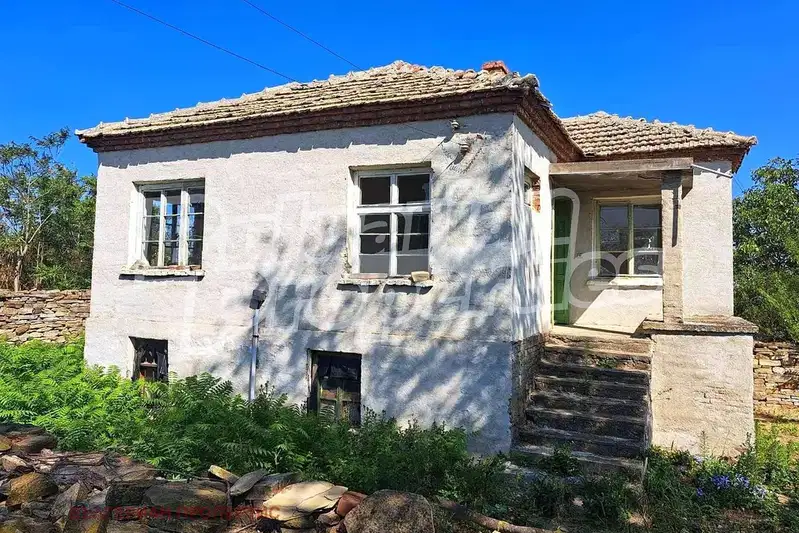 Къща в Бургас, с. Искра
