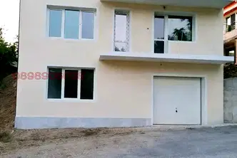Къща в София, с. Искрец