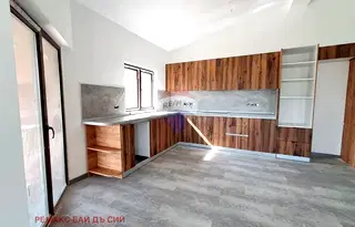Къща във Варна, с. Изгрев