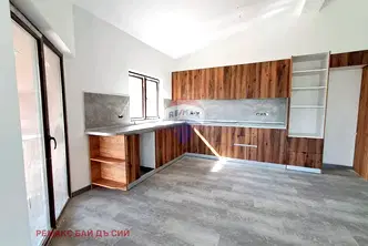 Къща във Варна, с. Изгрев