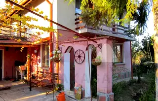 Къща в София, с. Извор