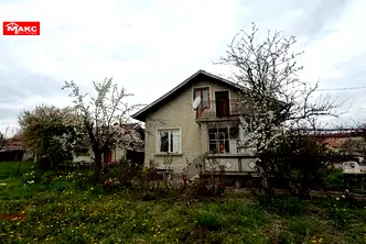 Къща в Перник, с. Извор