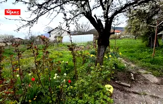 Къща в Перник, с. Извор