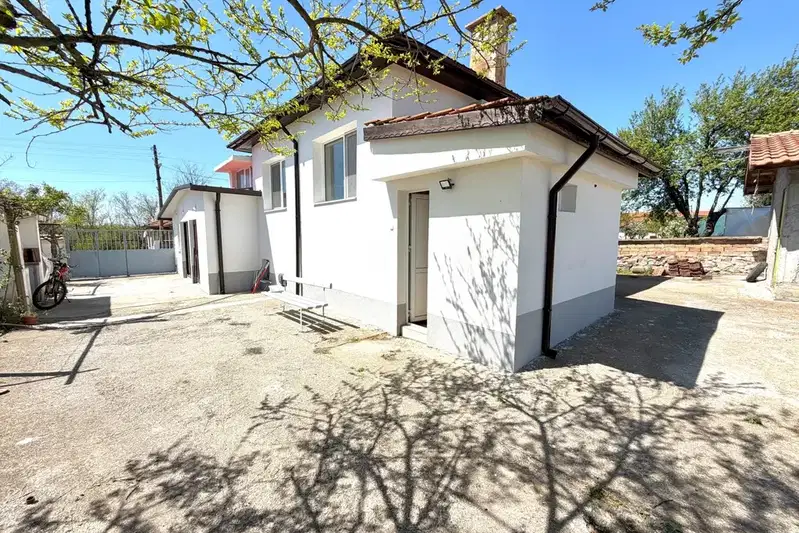 House in Oblast Yambol, Kabile