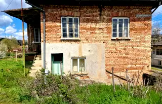 Къща в Русе, с. Кацелово