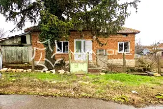 Къща в Добрич, с. Карапелит
