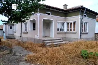 Къща в Добрич, с. Кардам