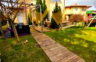 Къща във Варна, с. Кичево