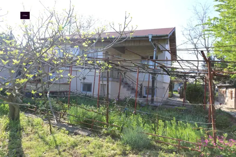 House in Varna, Kichevo