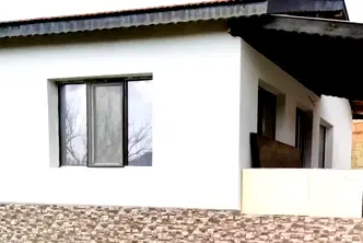 Къща във Варна, с. Кипра