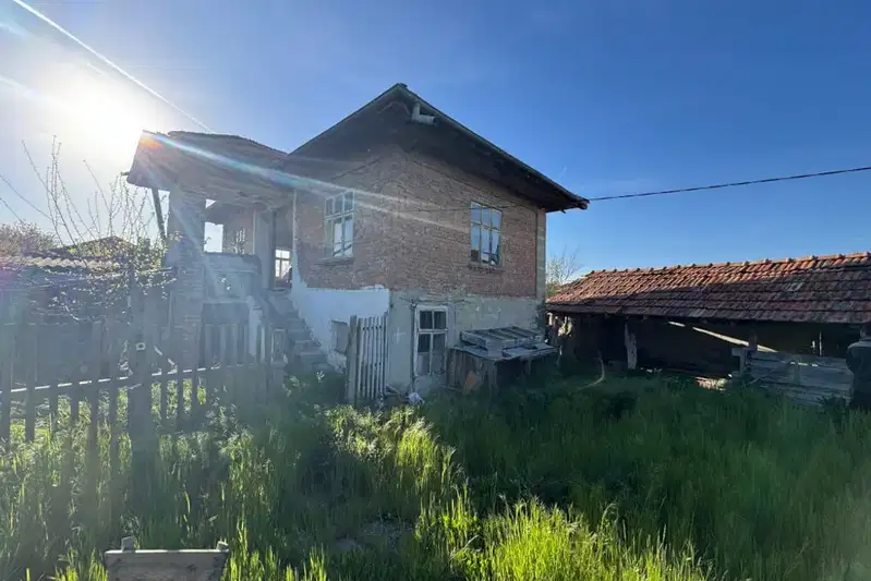 House in Oblast Varna, Komarevo